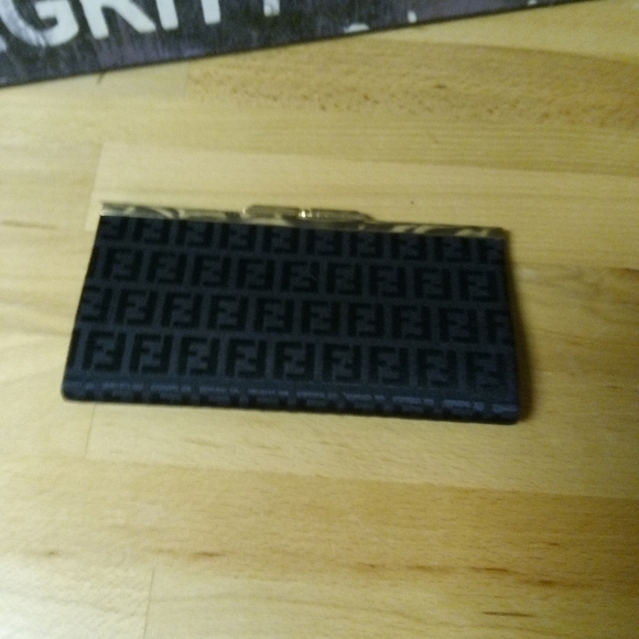 Women's Vintage Black Clutch Purse with Matching Billfold Wallet - Picture 7 of 11